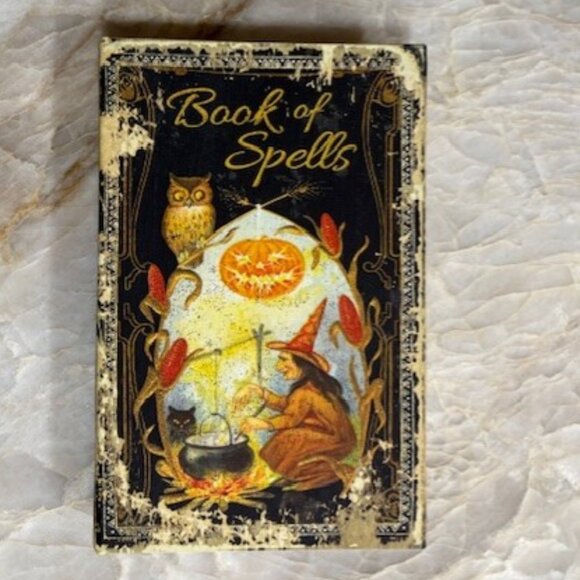 Halloween Witches' Faux “Book Of Spells” Stash Storage Box 8.5"x5.5"x1.25" New - Picture 1 of 8